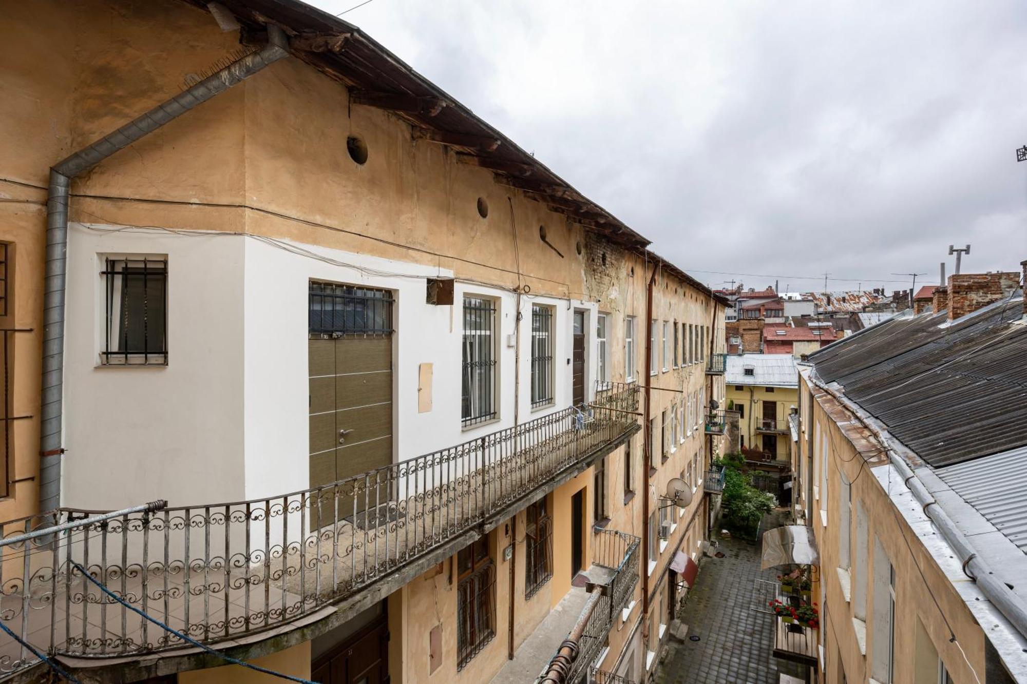 Апартаменти На Площі Ринок 12 Lviv Buitenkant foto